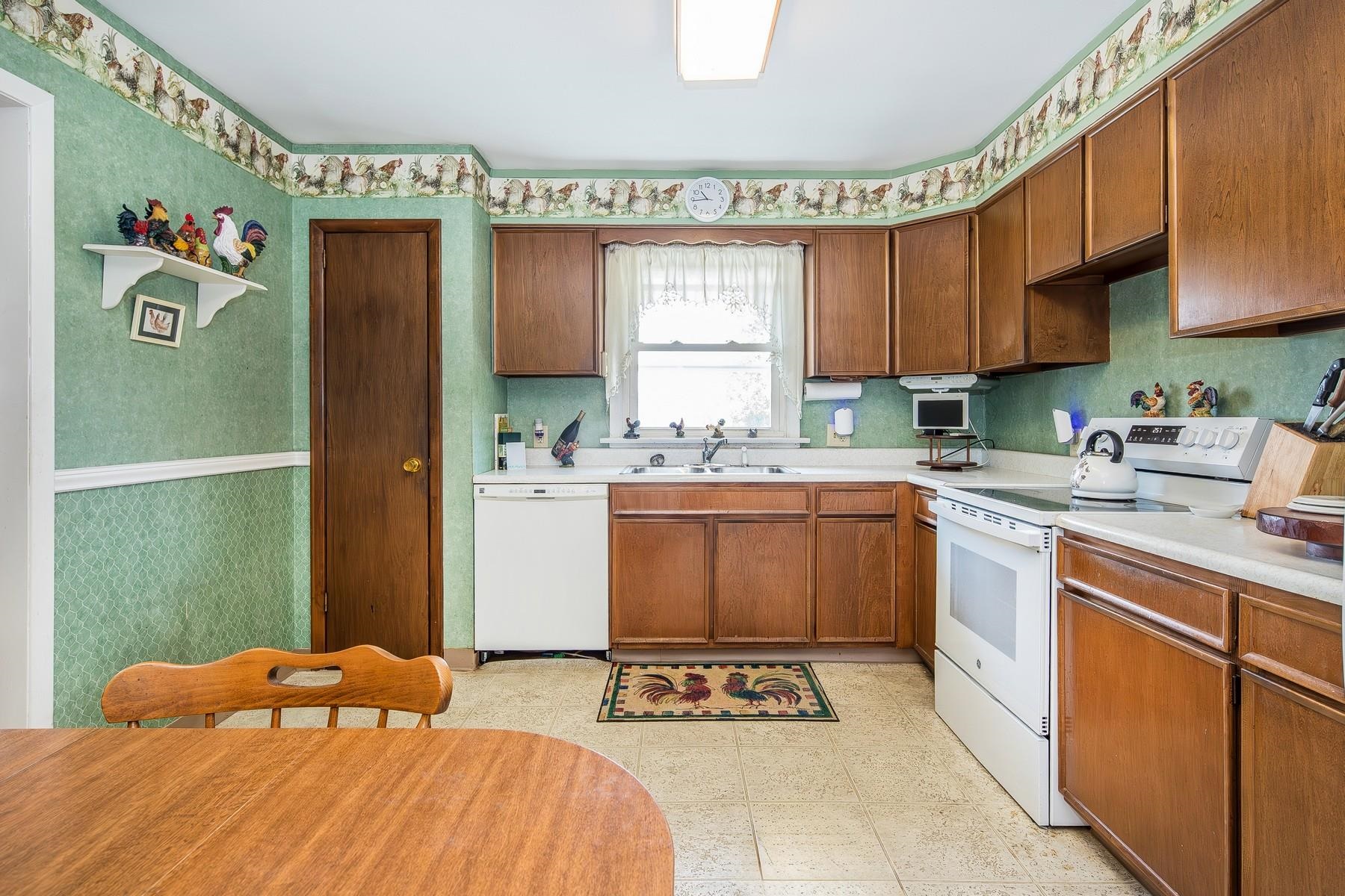 678 Corn Hill Road