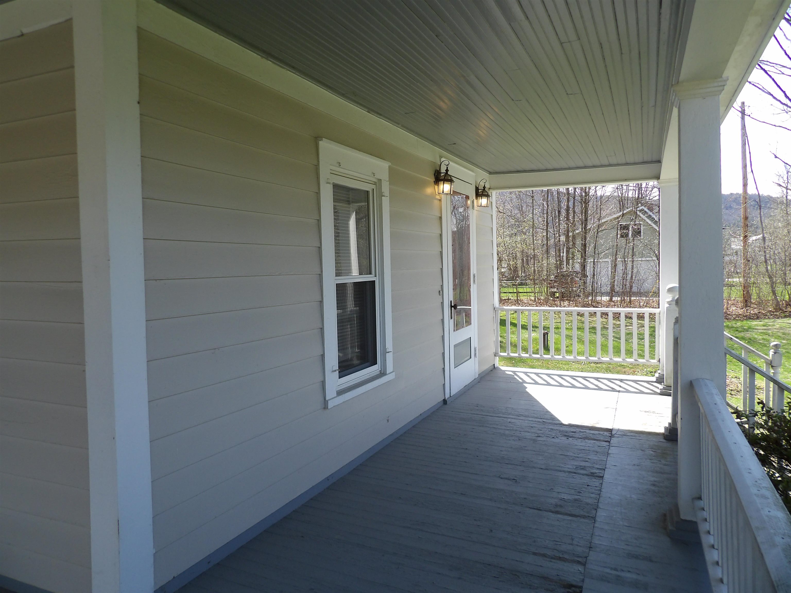 43 Middle Road
