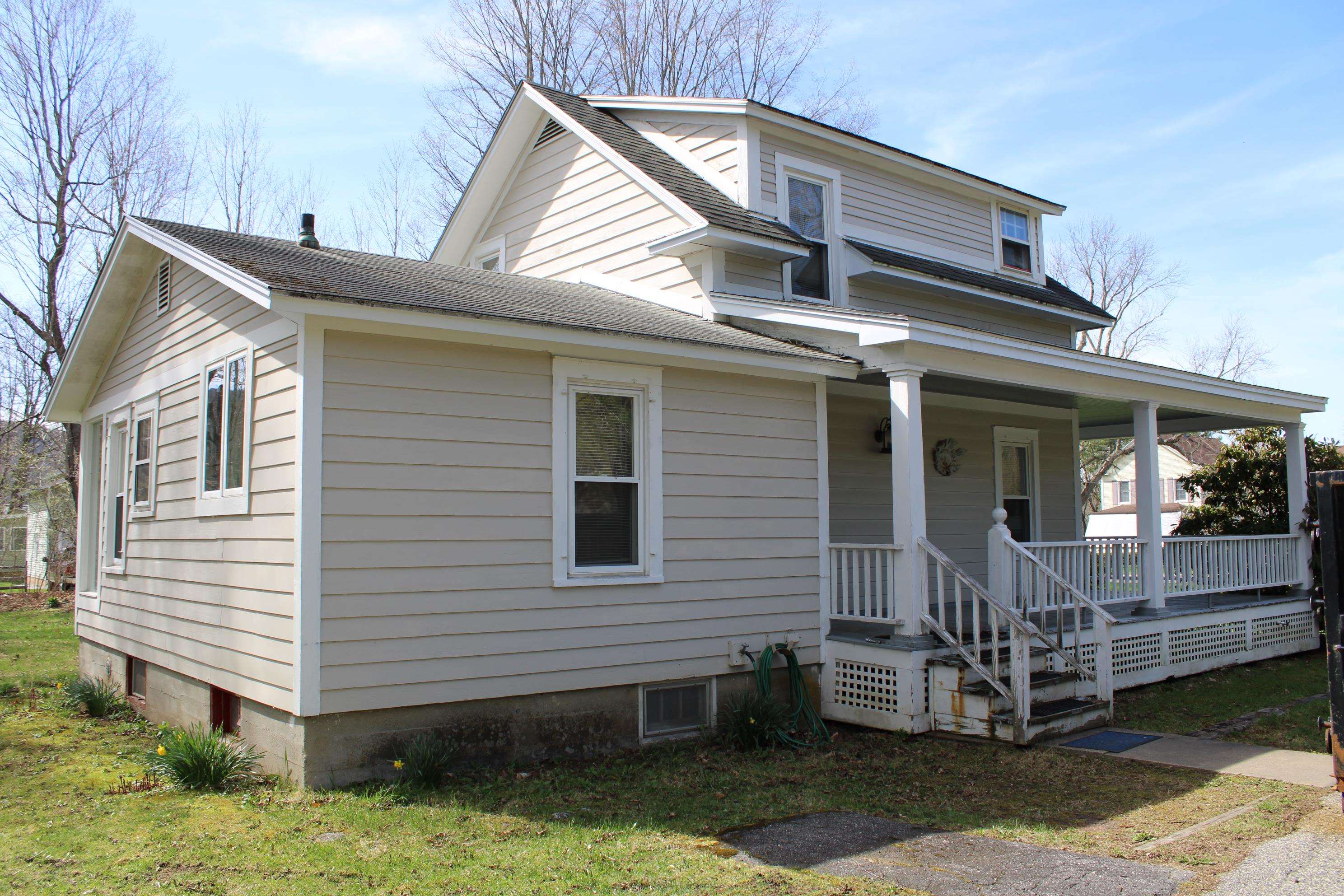 43 Middle Road