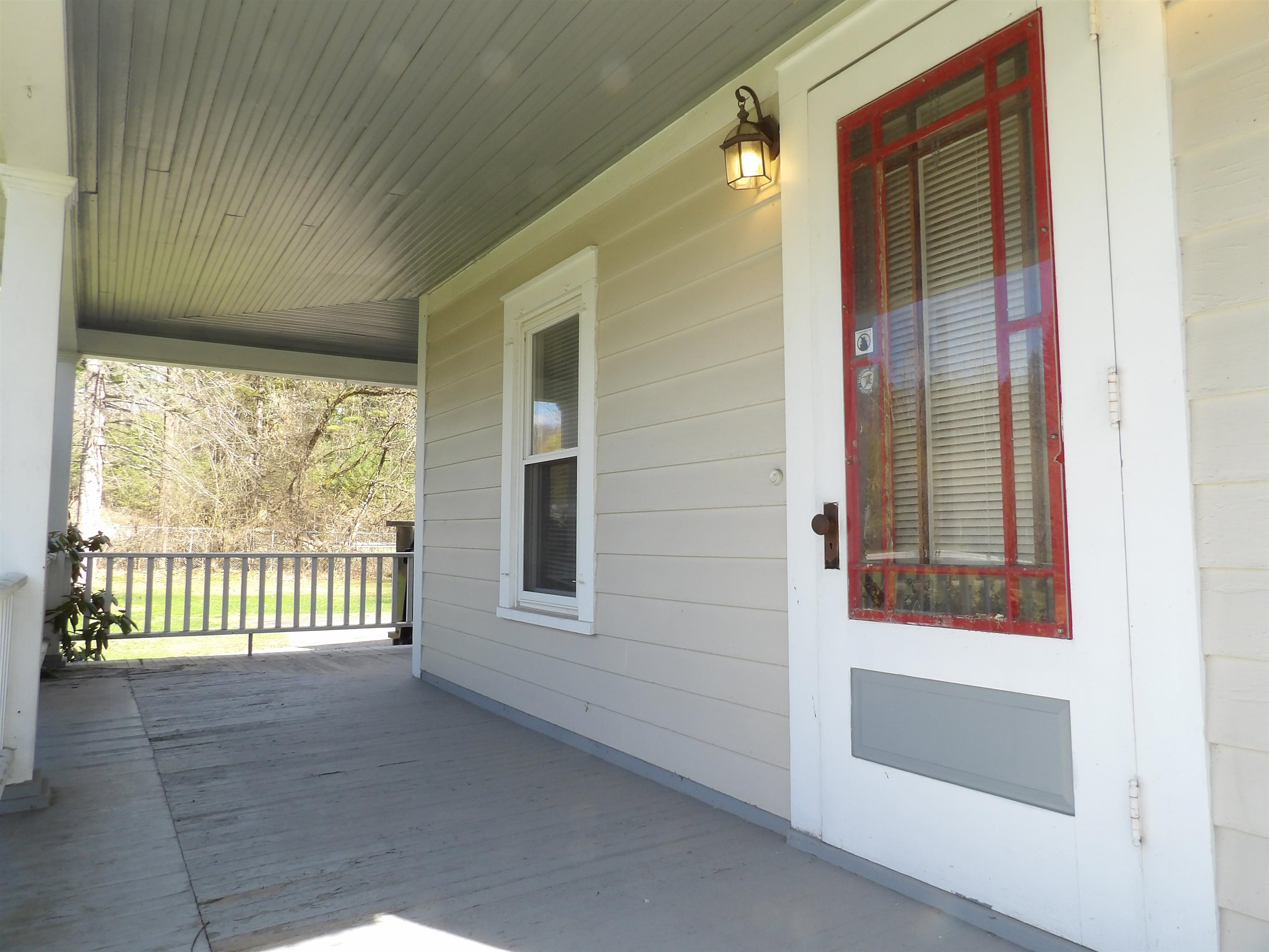 43 Middle Road