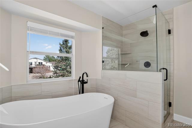 2790 Boleyn Drive