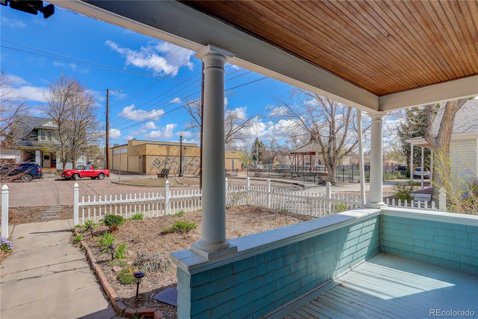 215 E Del Norte Street