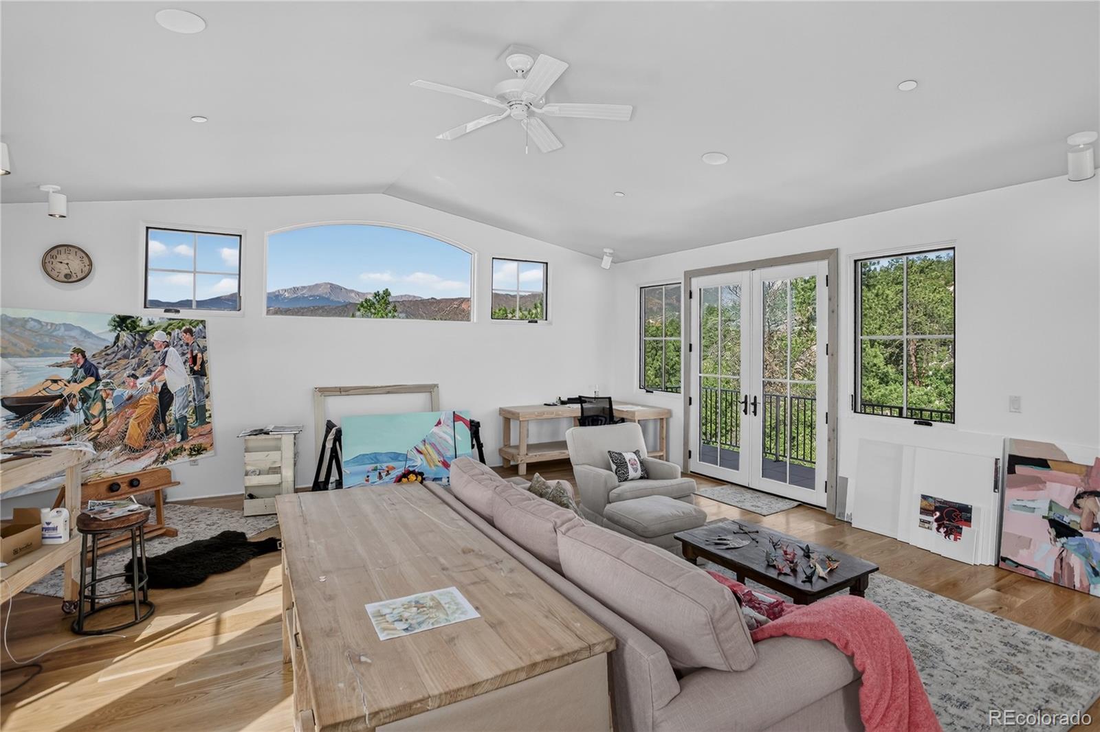 30 Cap Rock Way