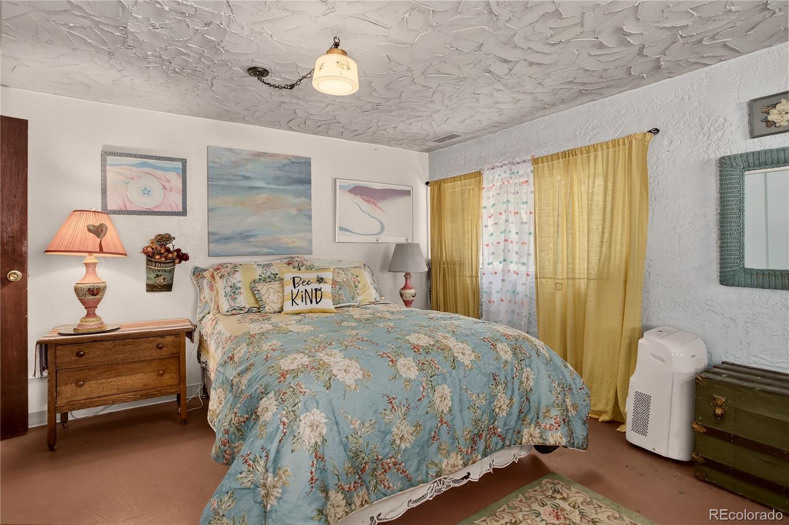 5975 Wellington Road