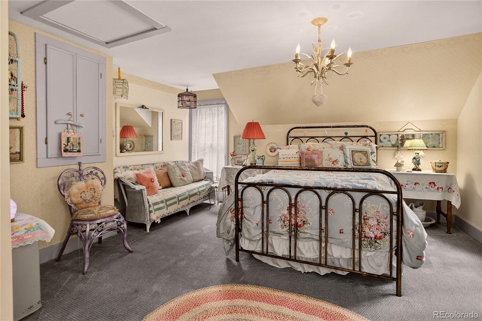 5975 Wellington Road