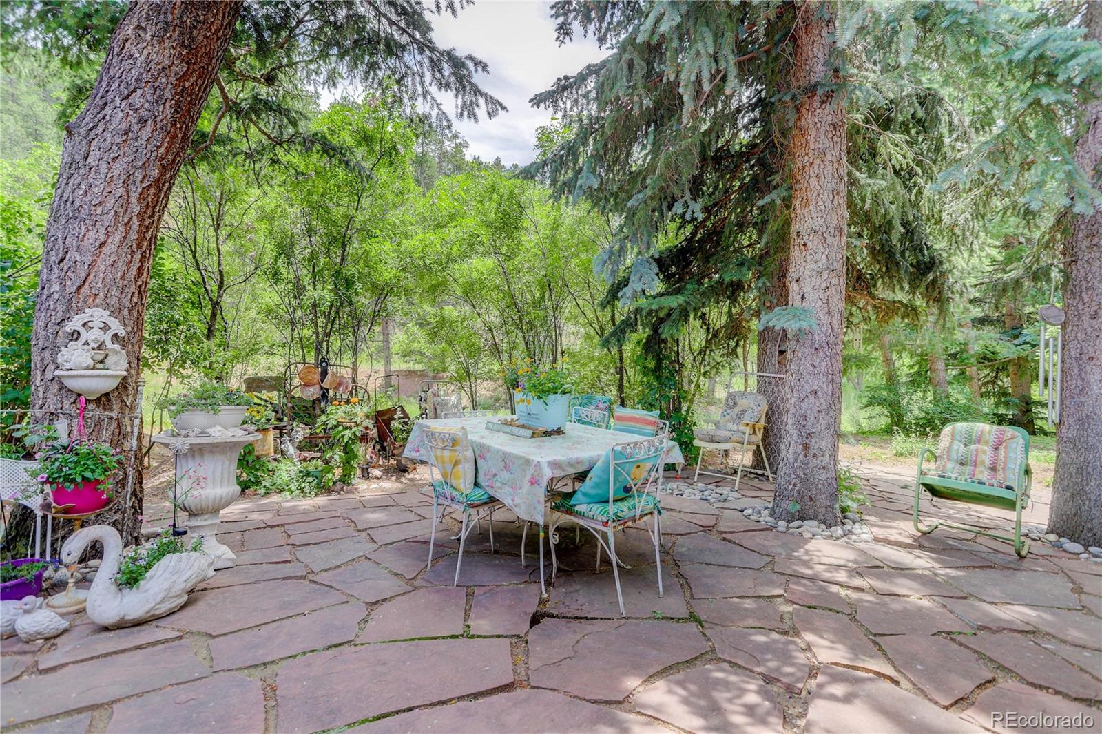 5975 Wellington Road