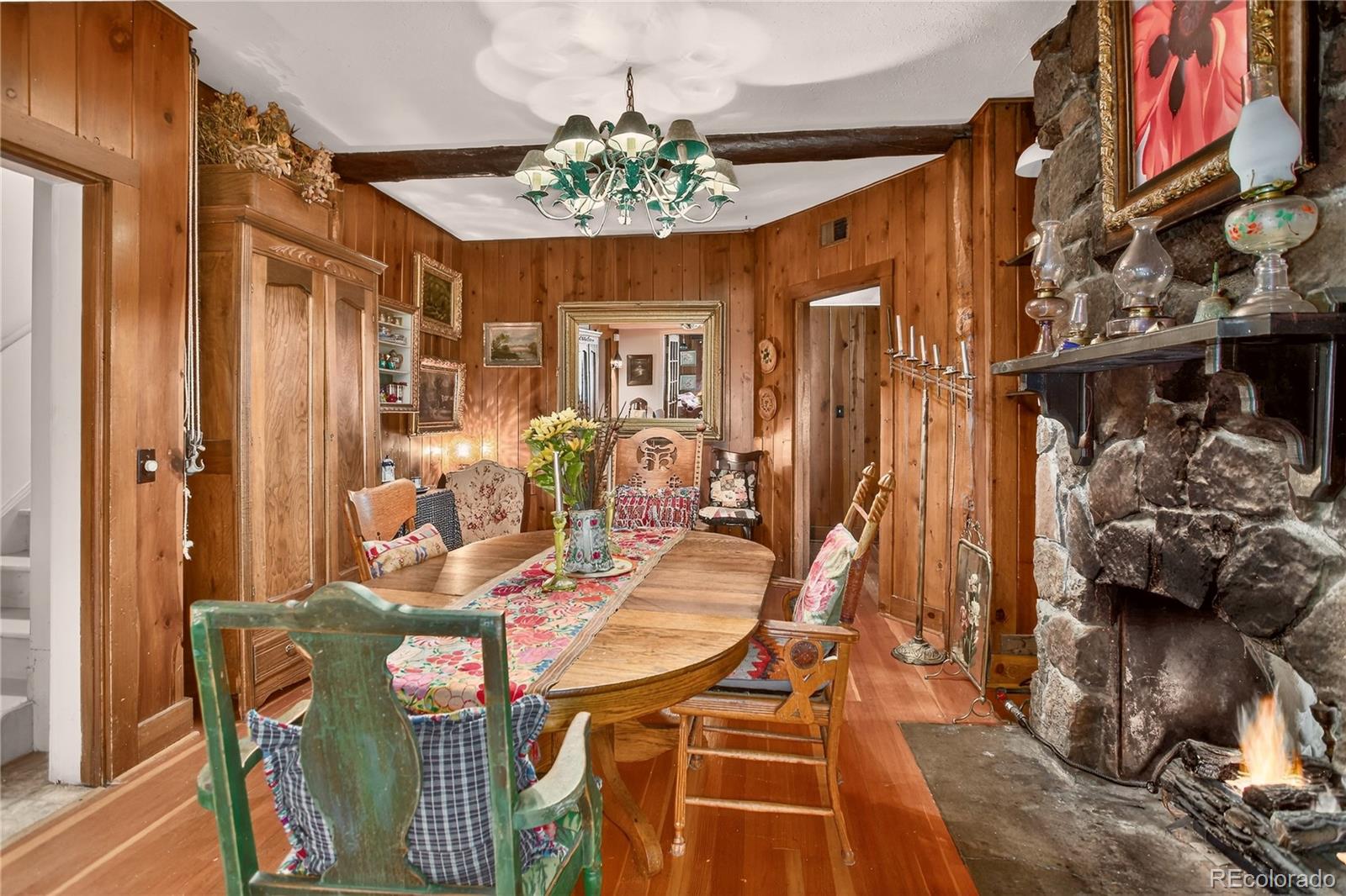 5975 Wellington Road