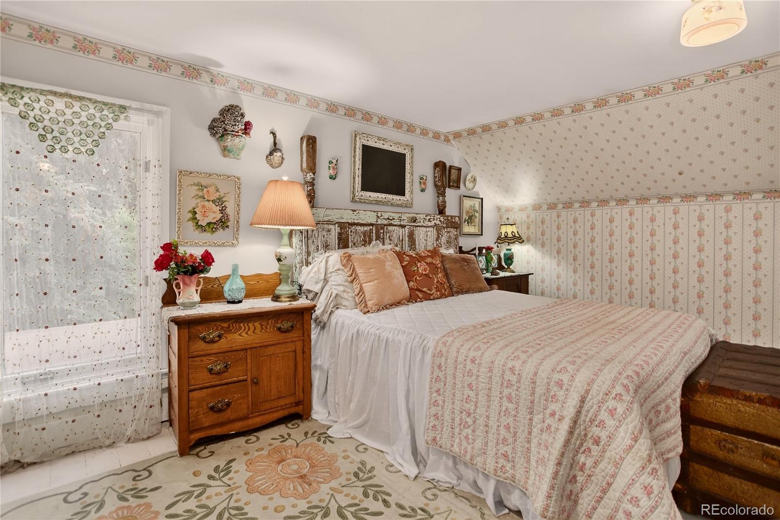 5975 Wellington Road