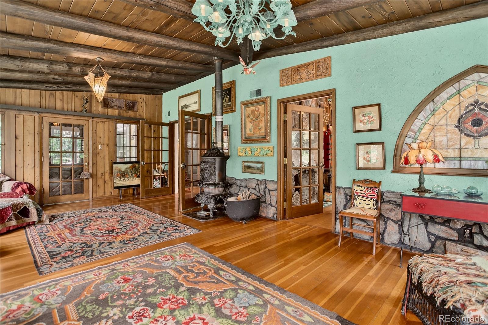 5975 Wellington Road