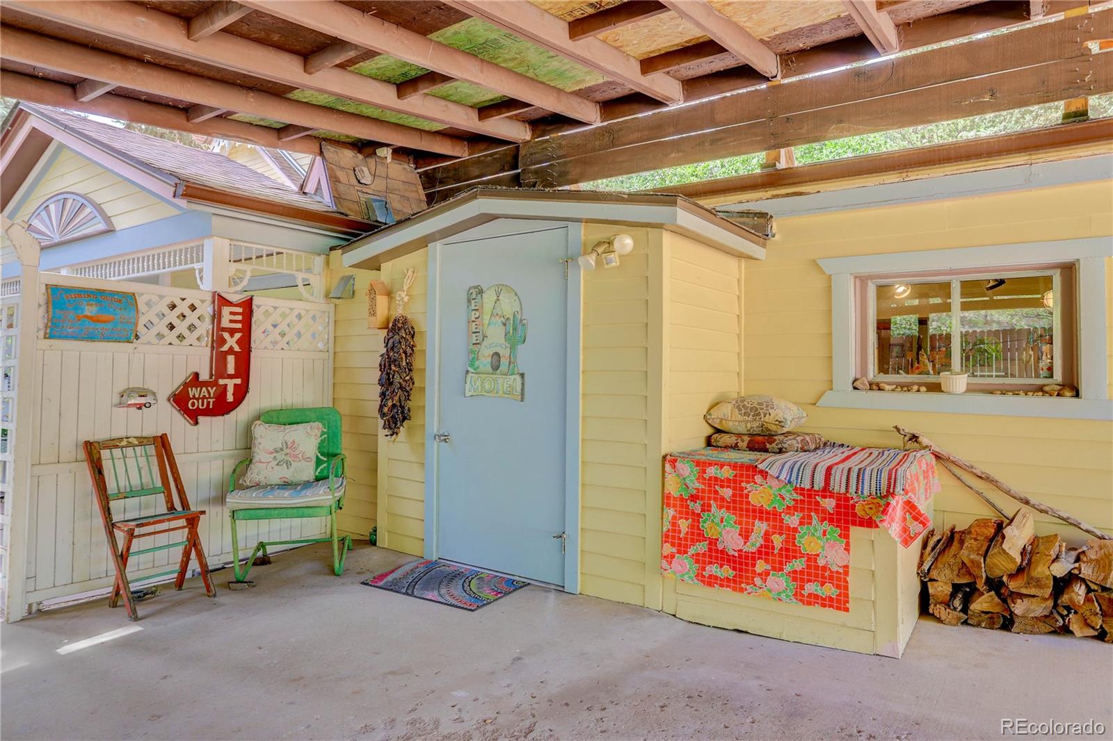 5975 Wellington Road