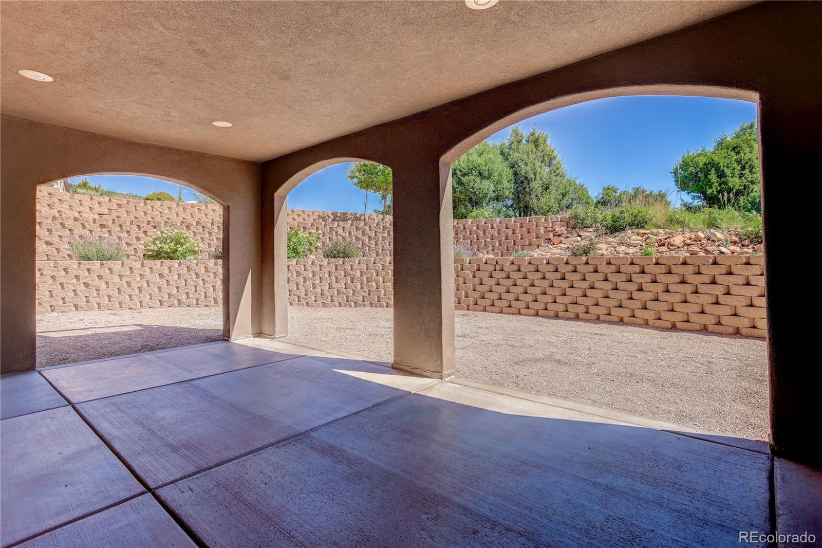 3725 Twisted Oak Circle