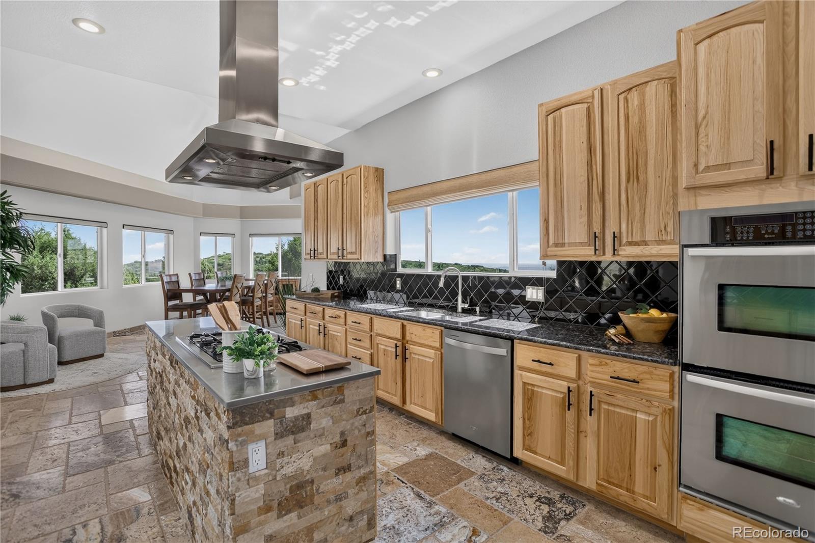 3725 Twisted Oak Circle