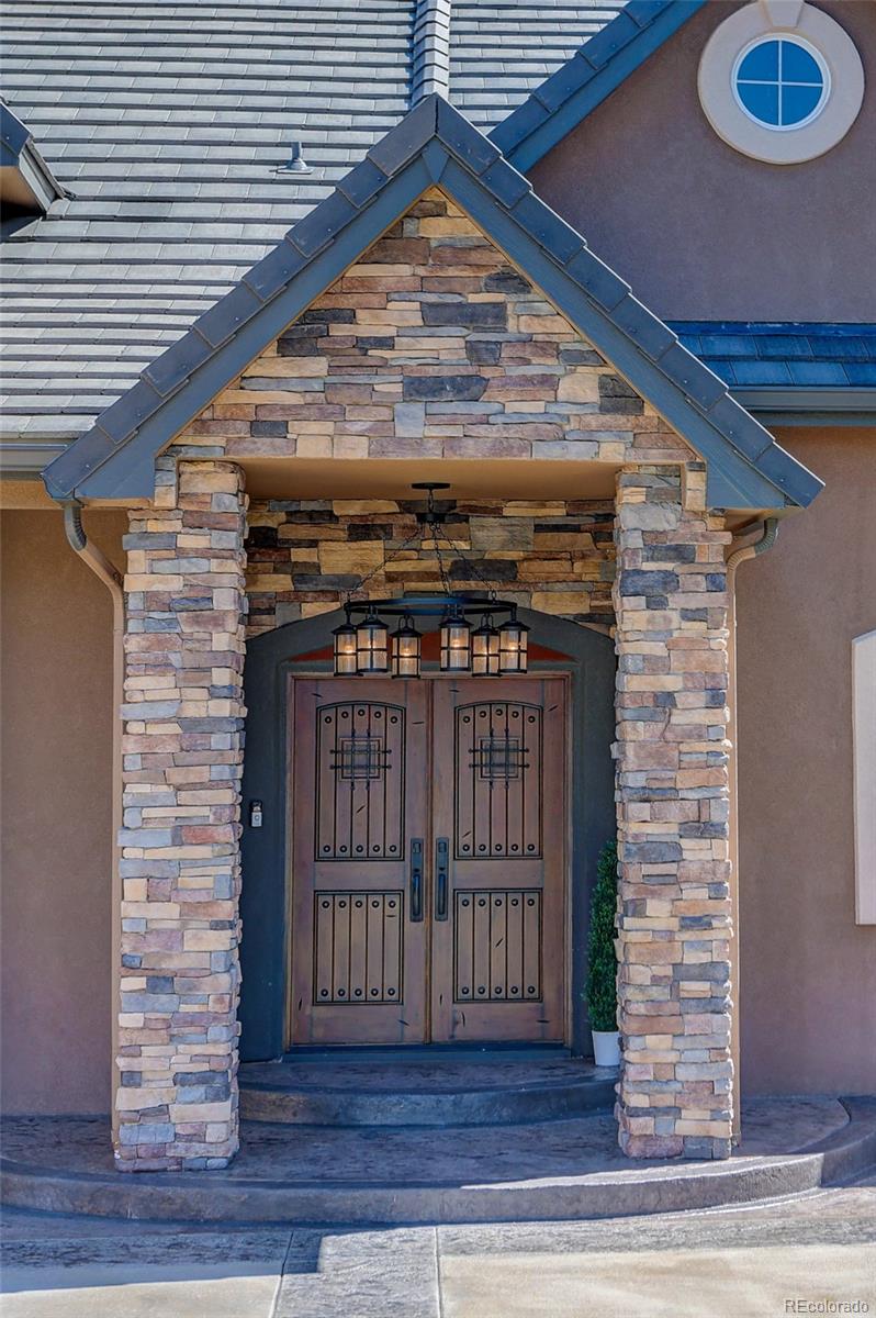 3725 Twisted Oak Circle