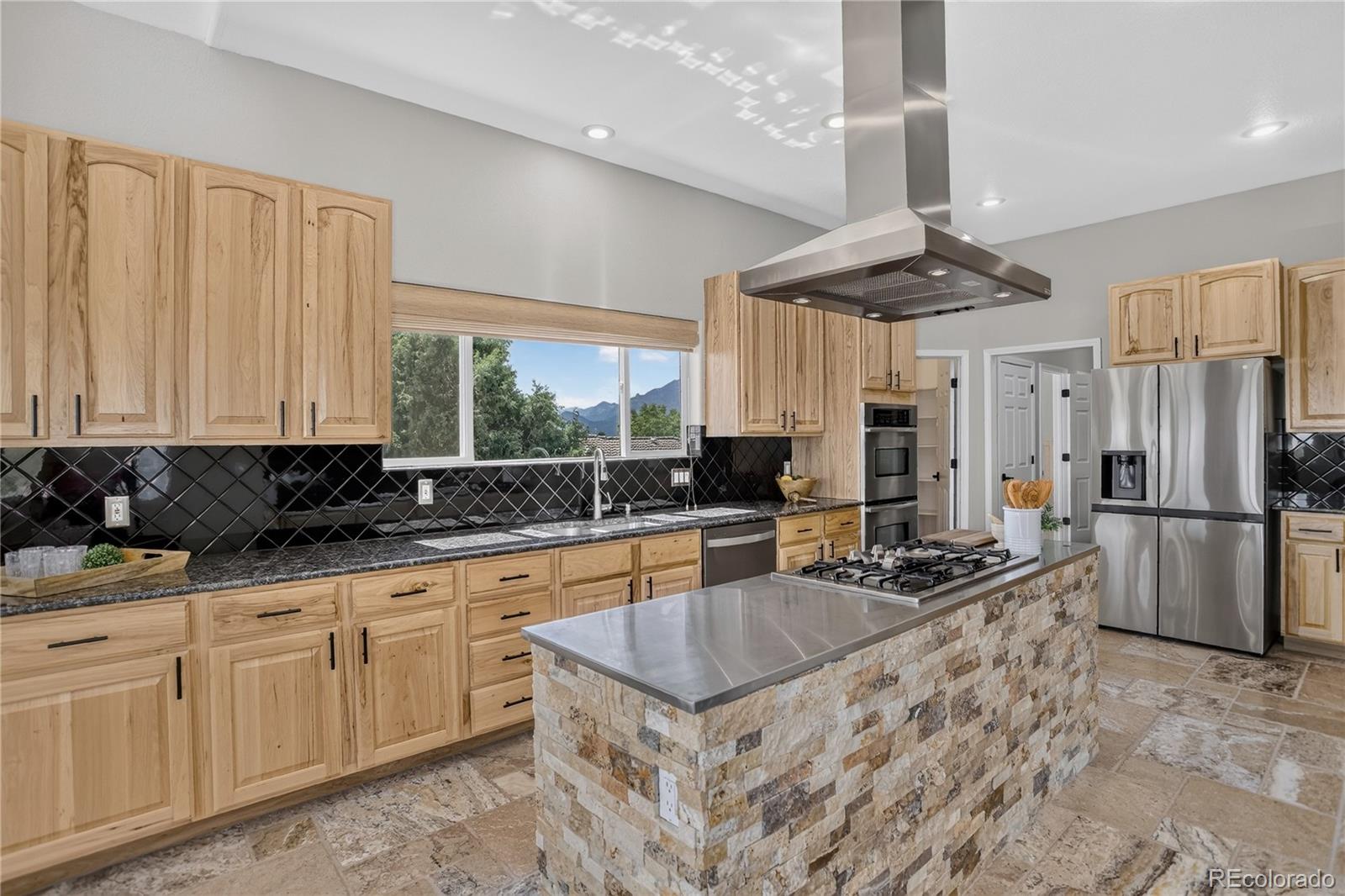 3725 Twisted Oak Circle