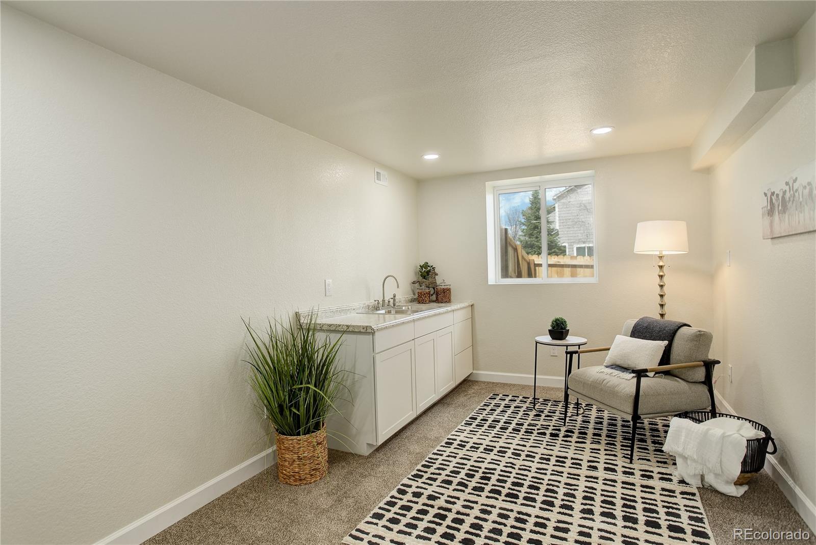 8510 Bluegrass Circle