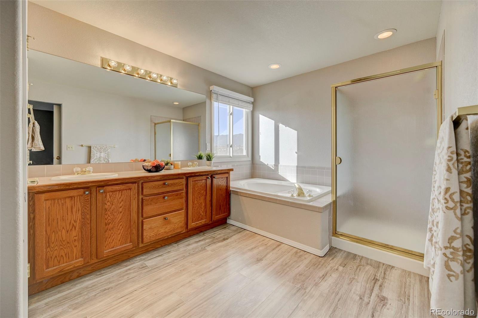 308 Candletree Circle