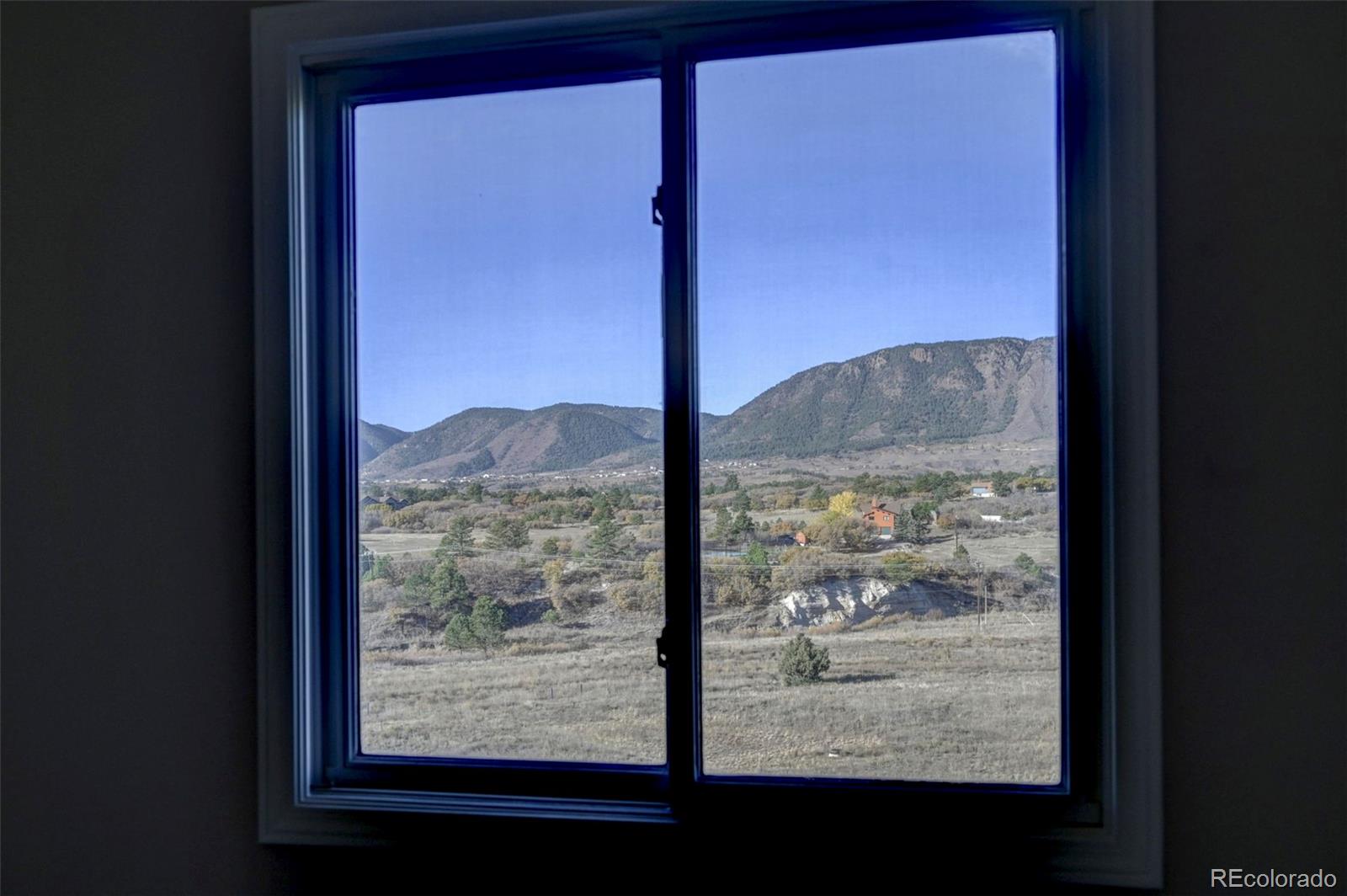 308 Candletree Circle