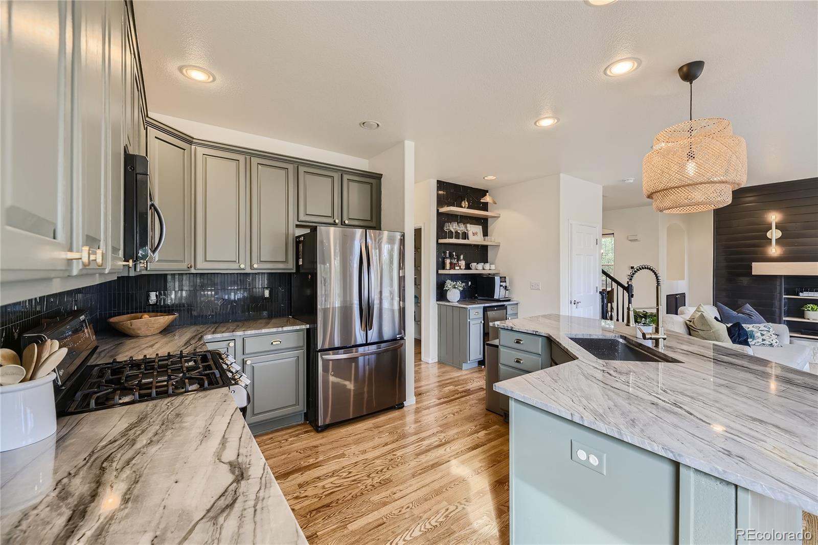 11894 Hitching Post TRL