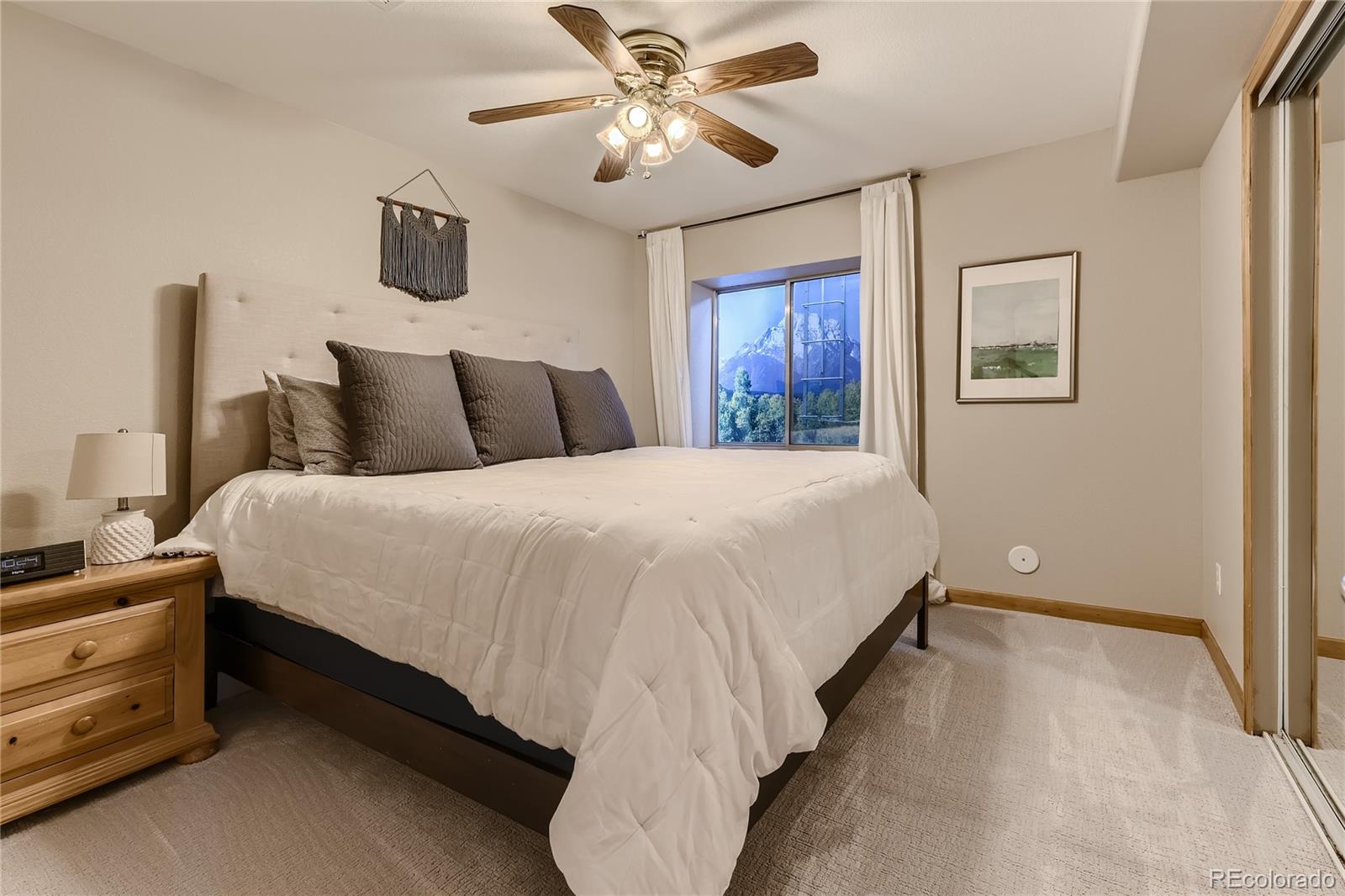 11894 Hitching Post TRL