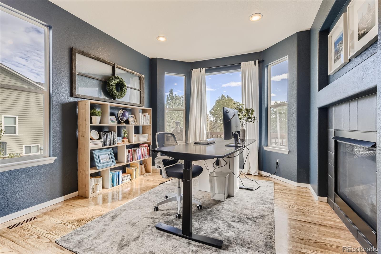 11894 Hitching Post TRL