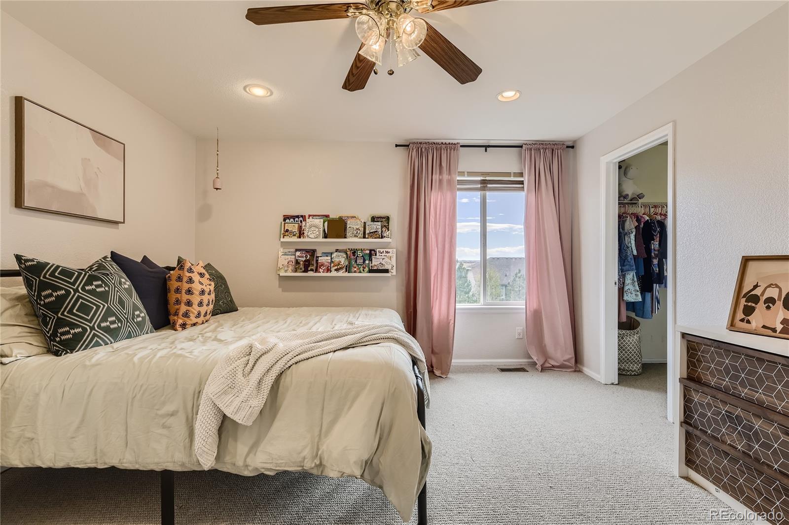 11894 Hitching Post TRL