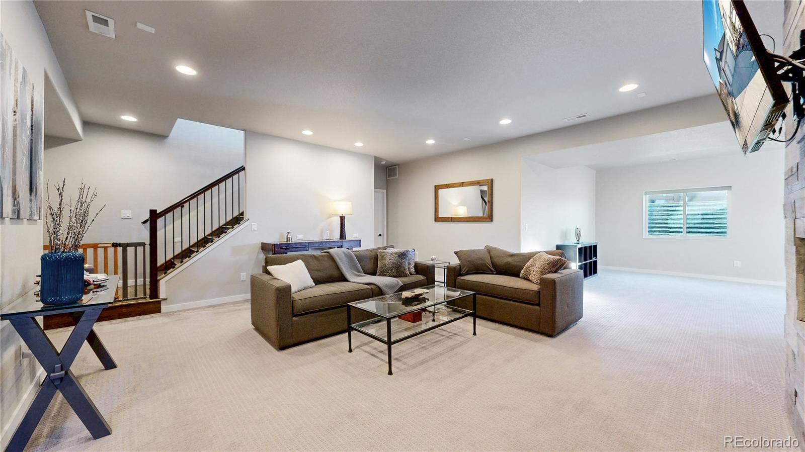 4649 Hanging Lake Circle