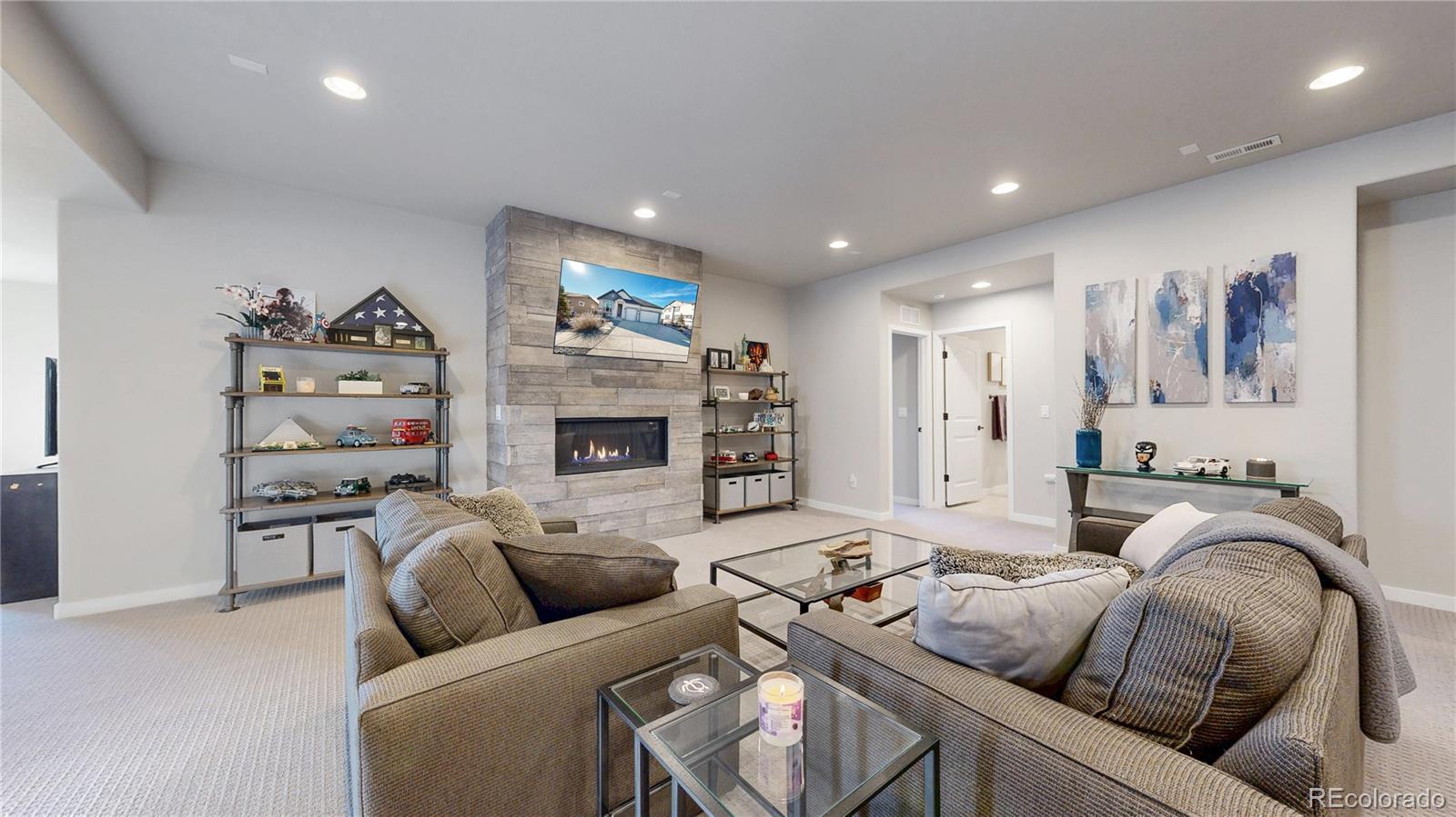 4649 Hanging Lake Circle