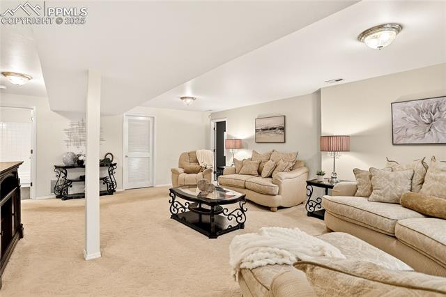 5891 Tradewind Point