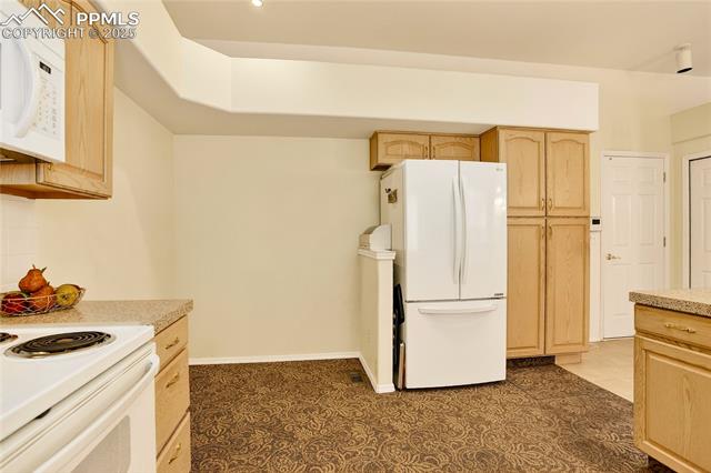 5891 Tradewind Point