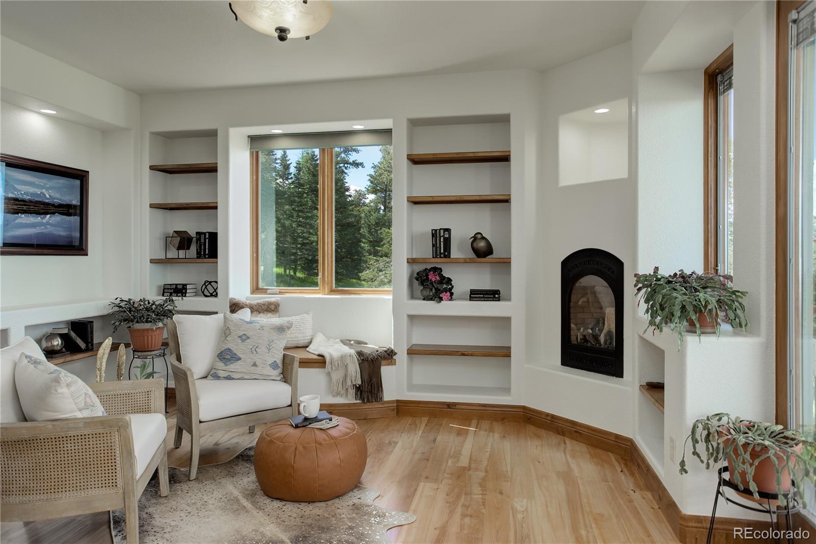 8585 Snowslide Trail