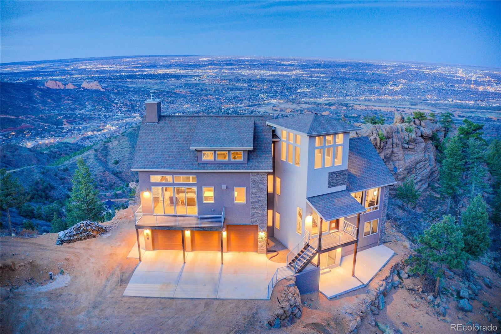 645 Sugarloaf Summit Road