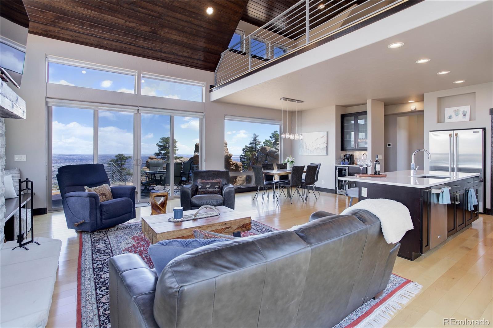 645 Sugarloaf Summit Road