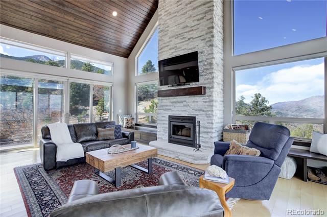 645 Sugarloaf Summit Road