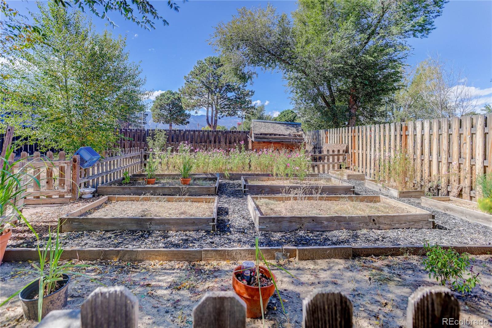 3905 Colony Hills Circle
