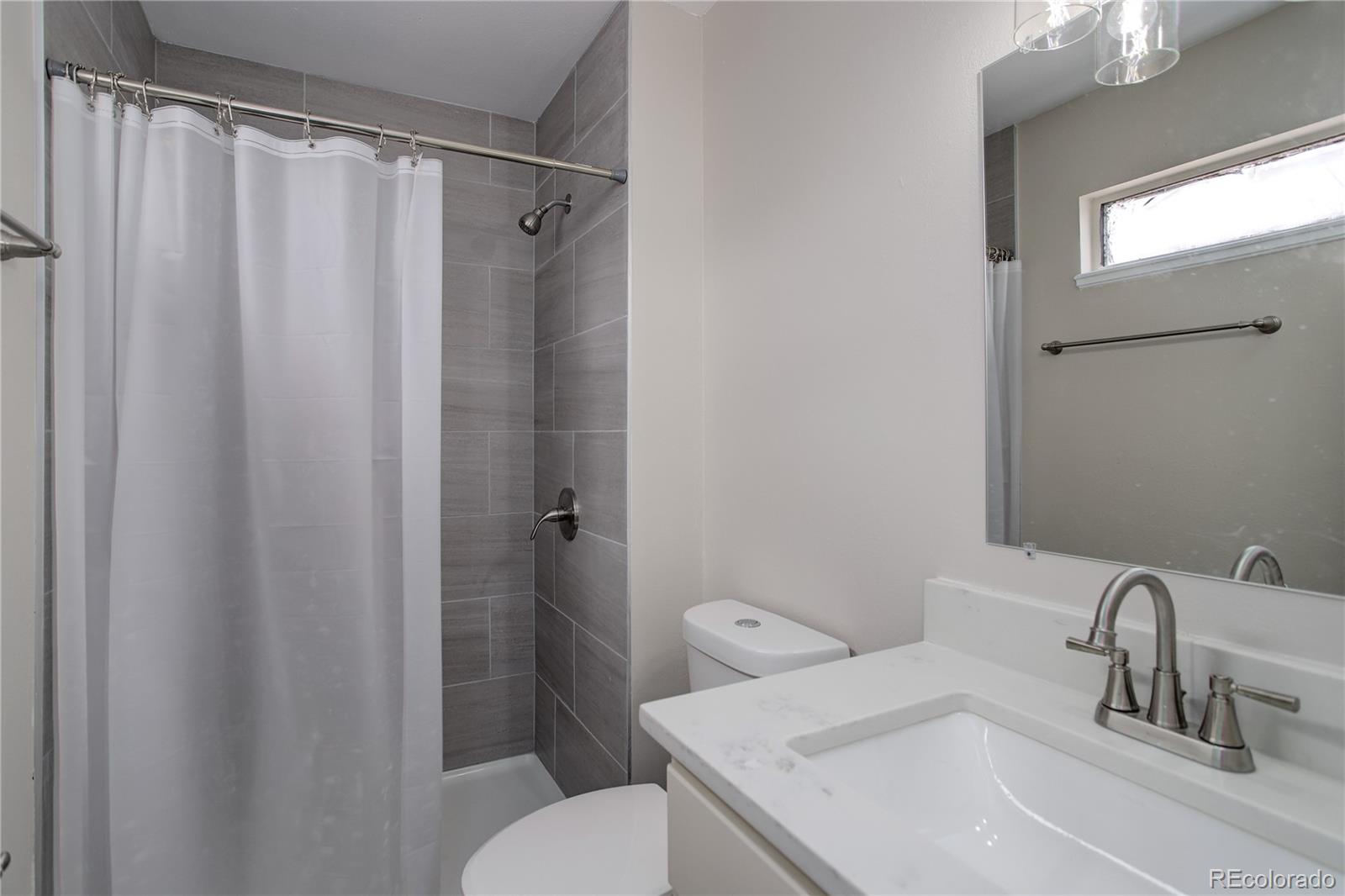 293 W Hahns Peak Avenue