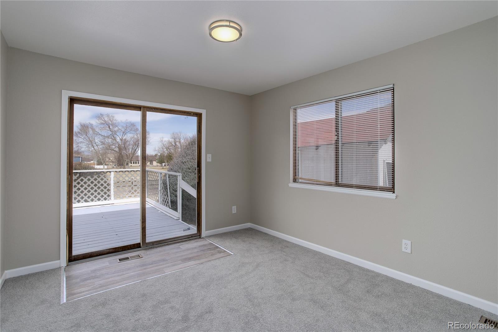 293 W Hahns Peak Avenue