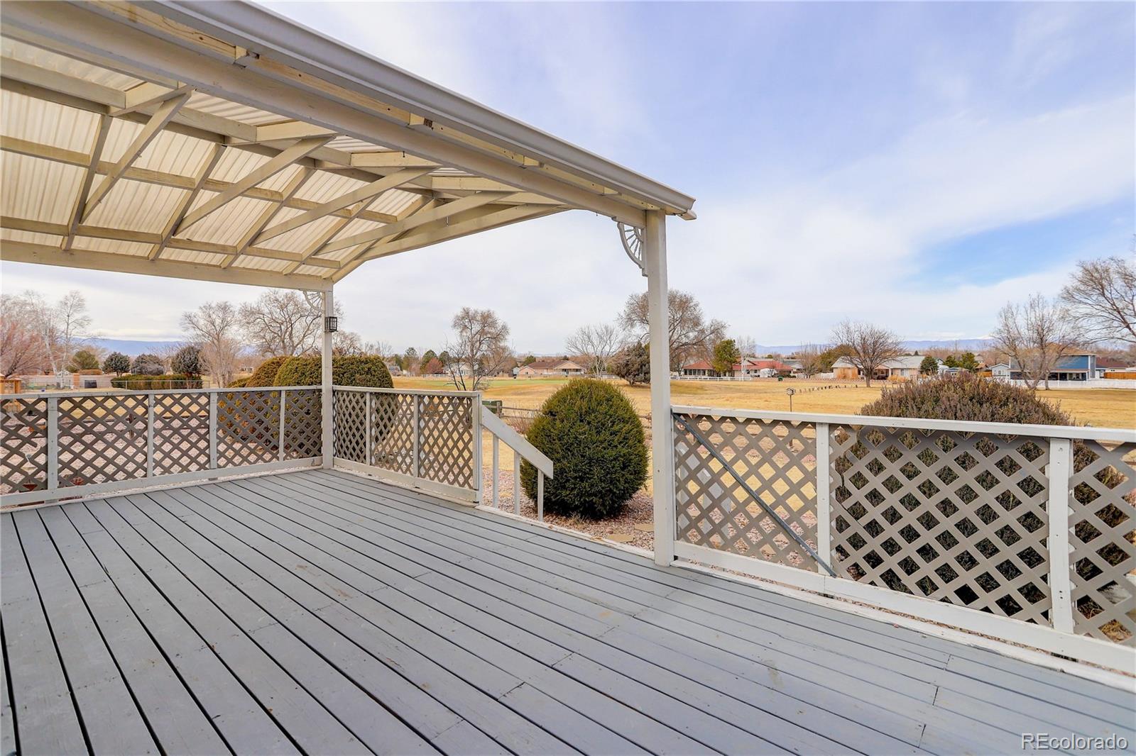 293 W Hahns Peak Avenue