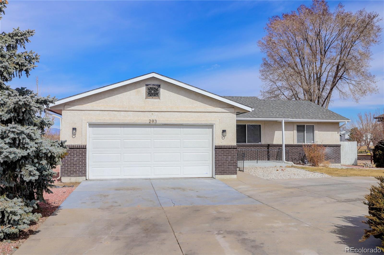 293 W Hahns Peak Avenue