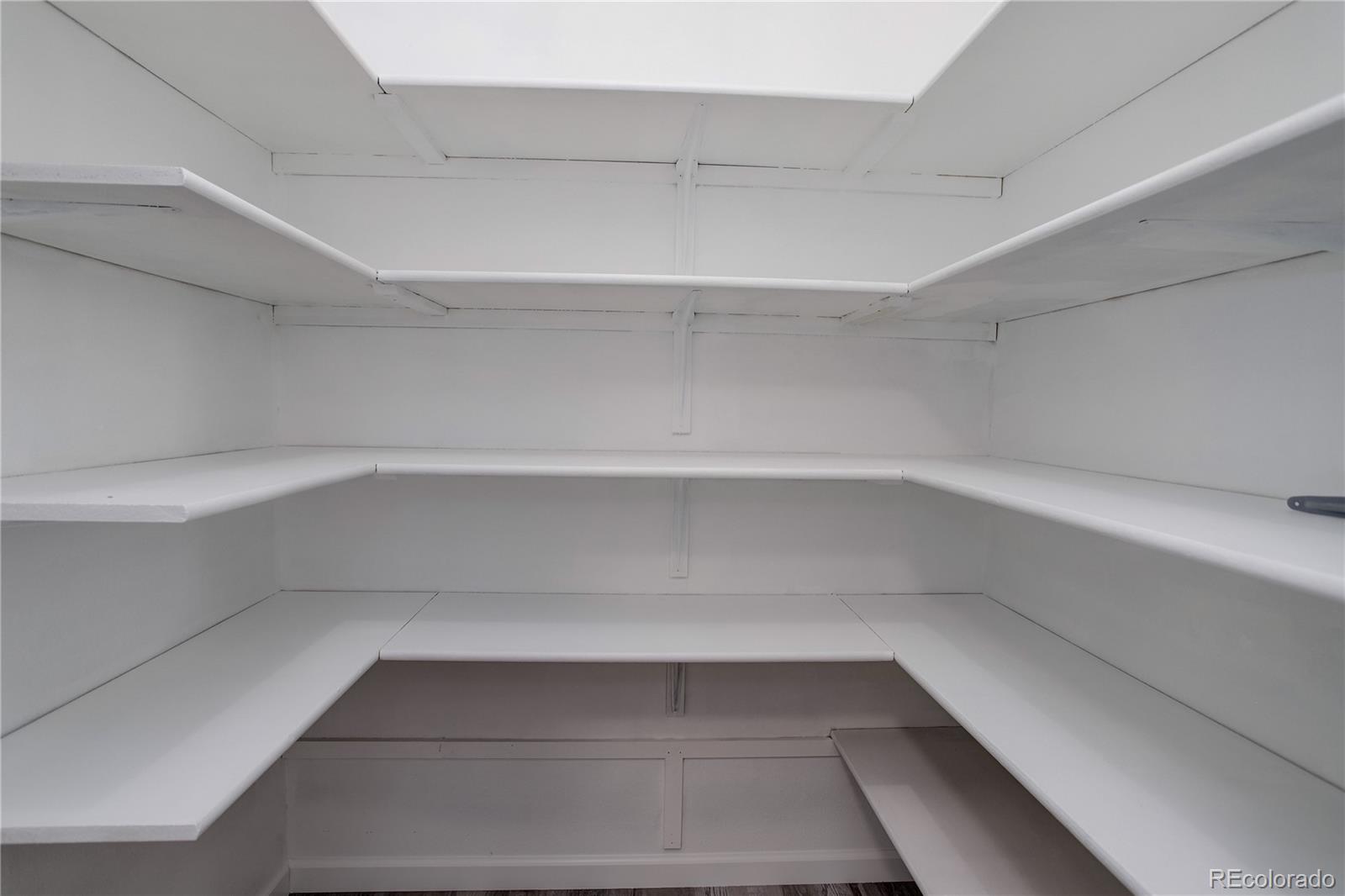 293 W Hahns Peak Avenue