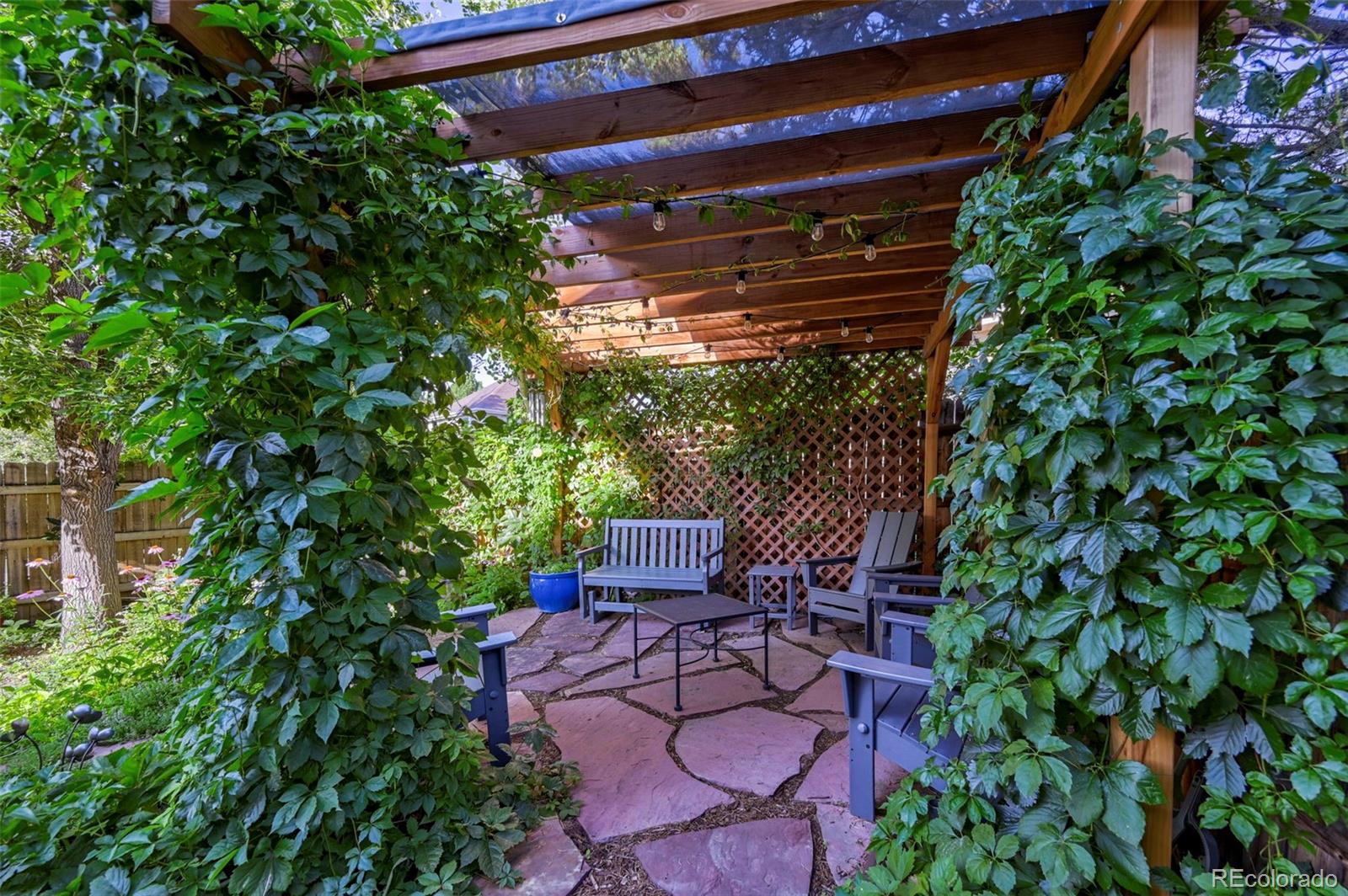 920 Grey Eagle Circle N