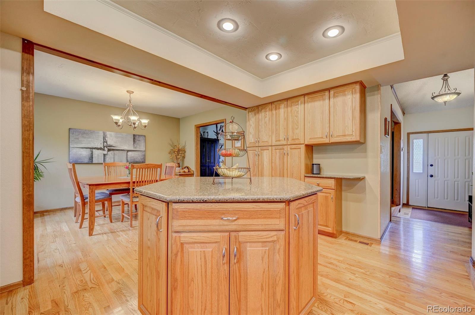 920 Grey Eagle Circle N