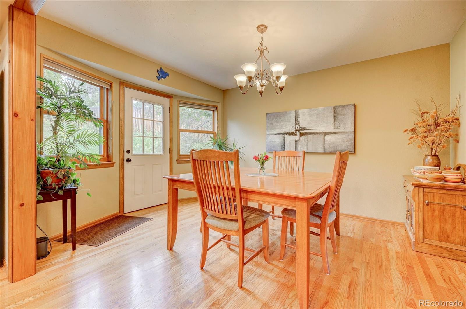 920 Grey Eagle Circle N