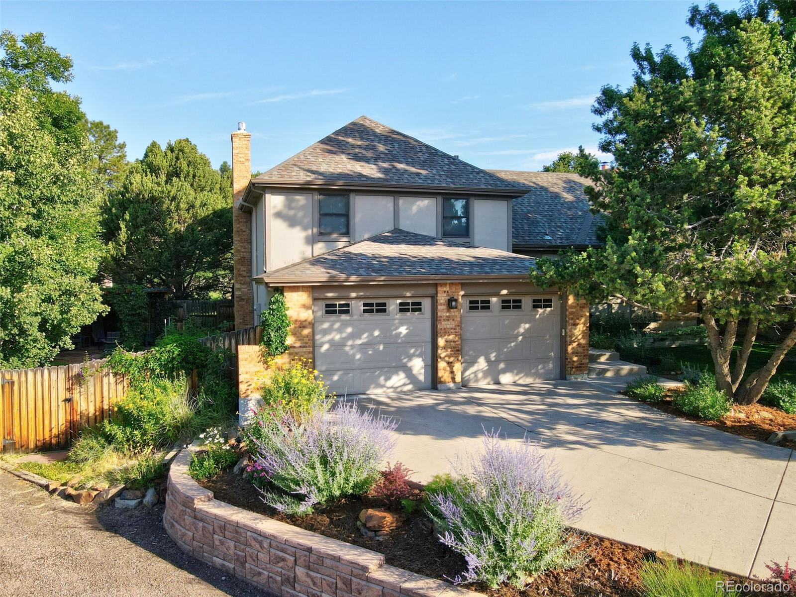 920 Grey Eagle Circle N