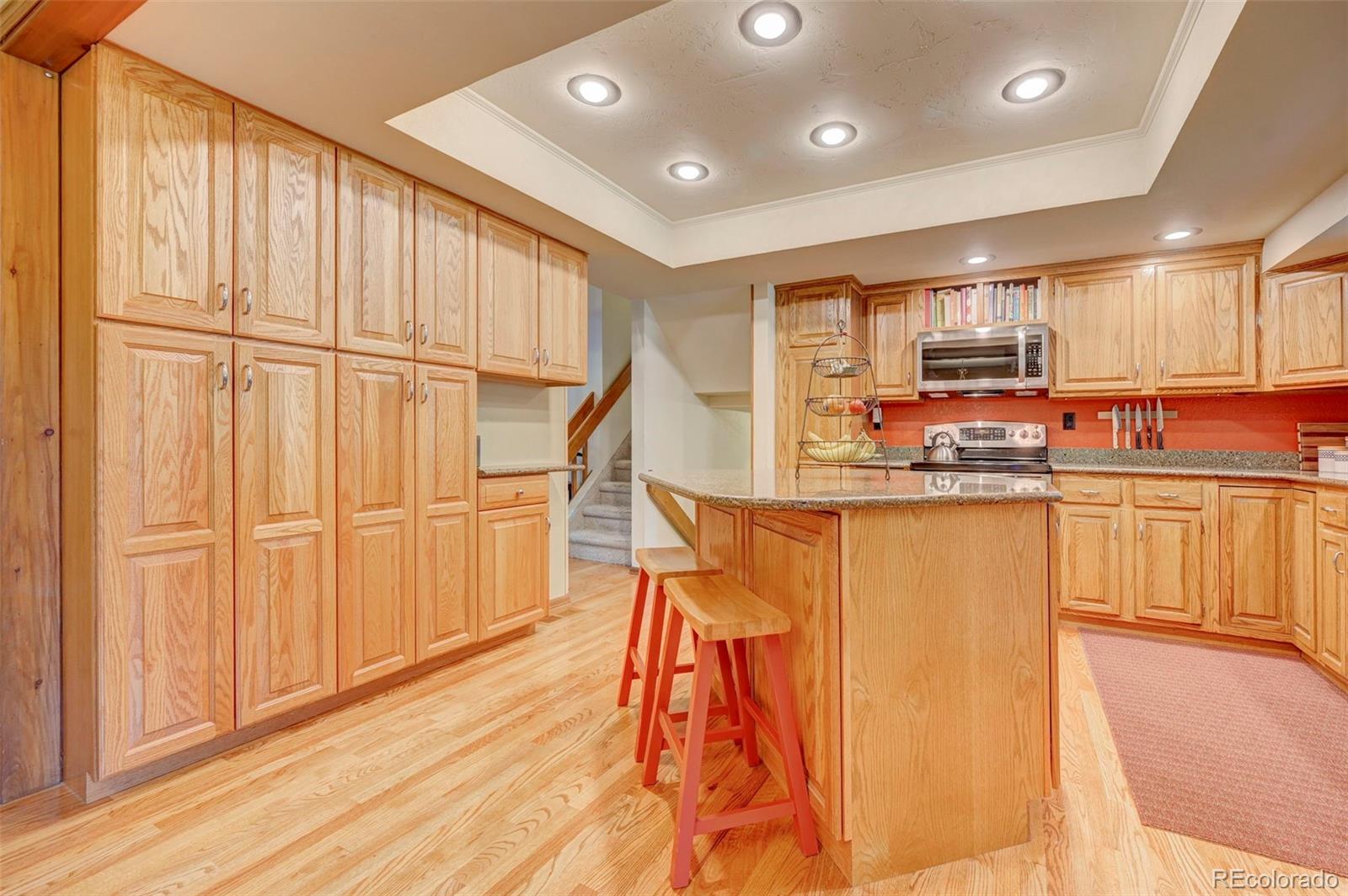 920 Grey Eagle Circle N