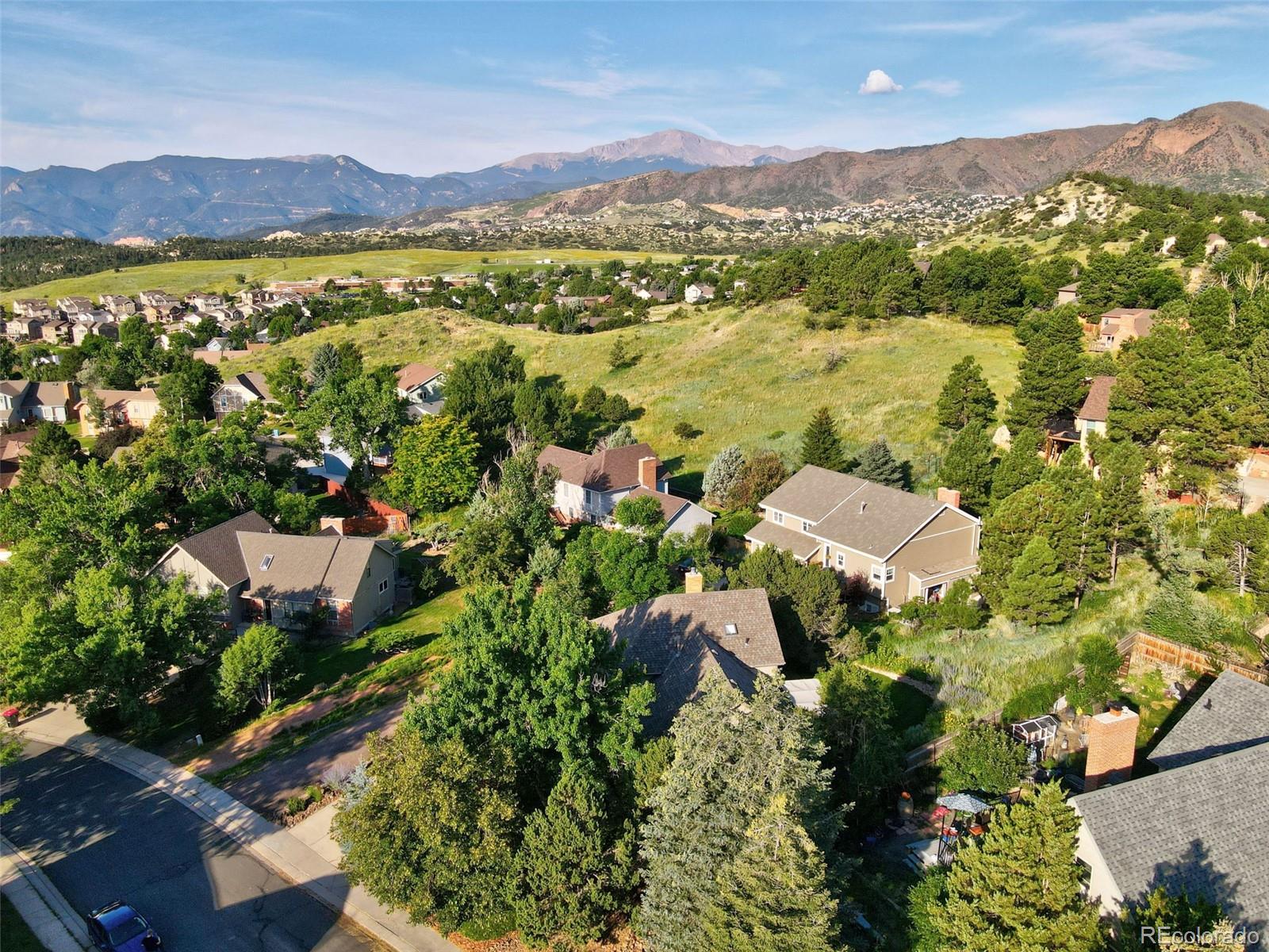 920 Grey Eagle Circle N