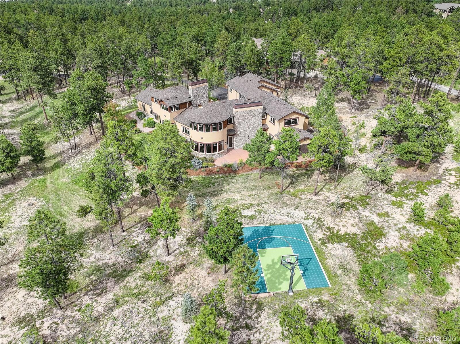 13585 Lauriston Place