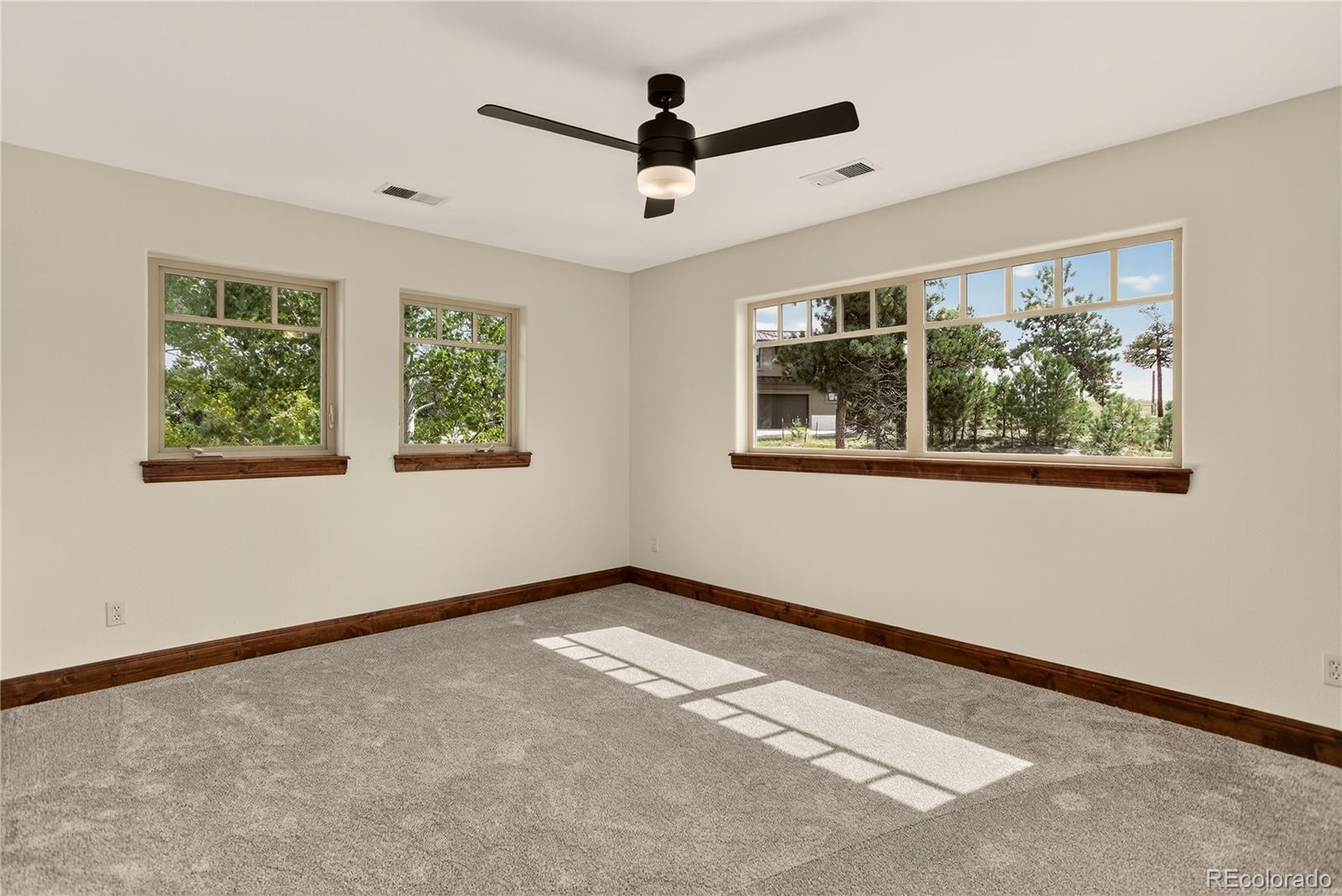 13585 Lauriston Place