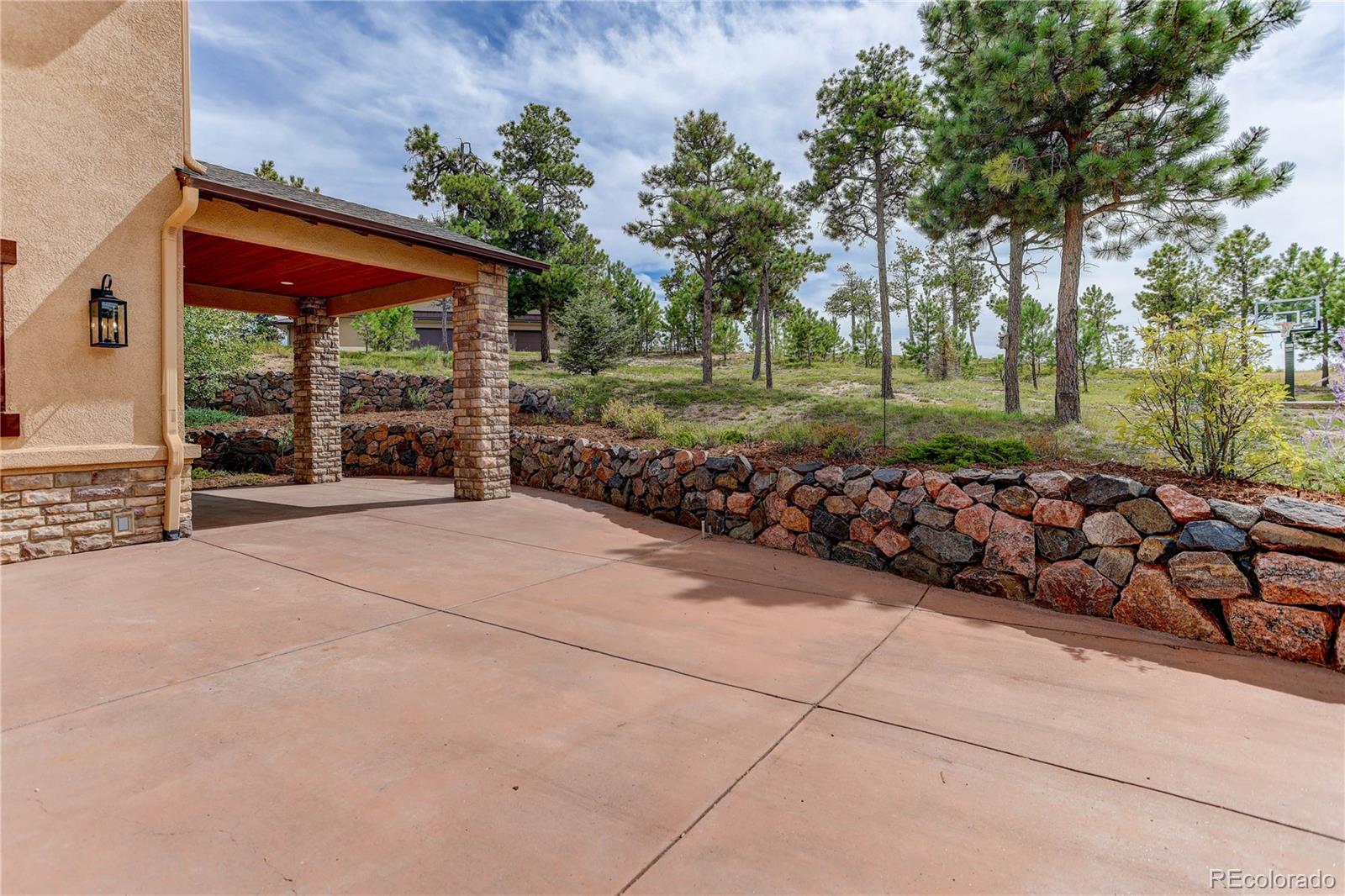 13585 Lauriston Place