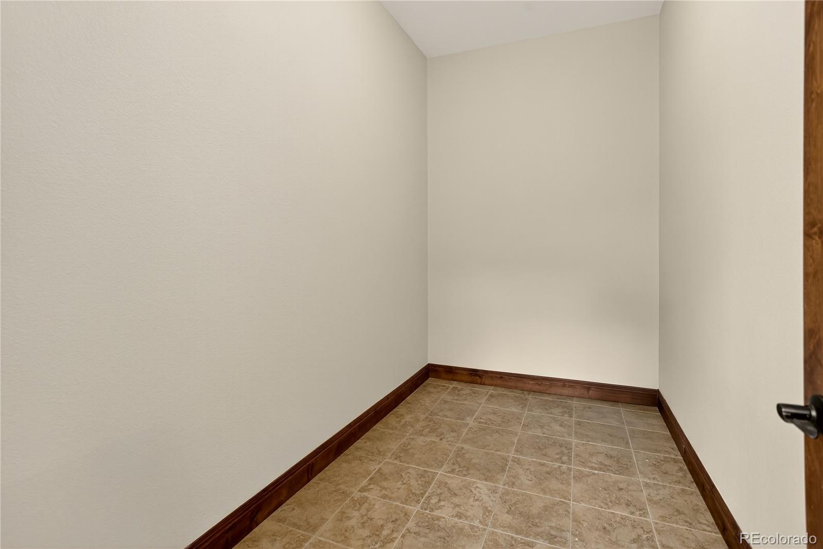 13585 Lauriston Place