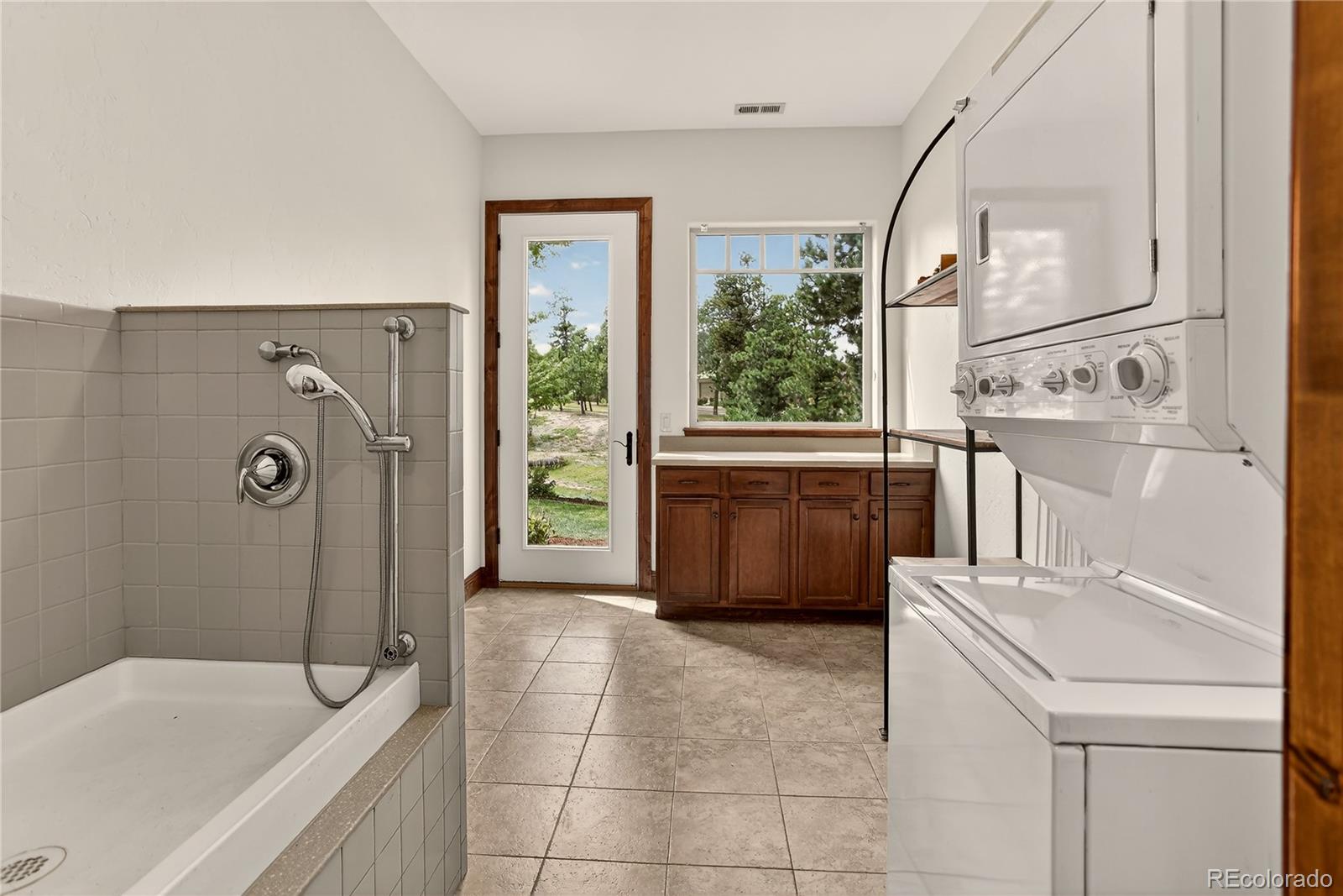 13585 Lauriston Place